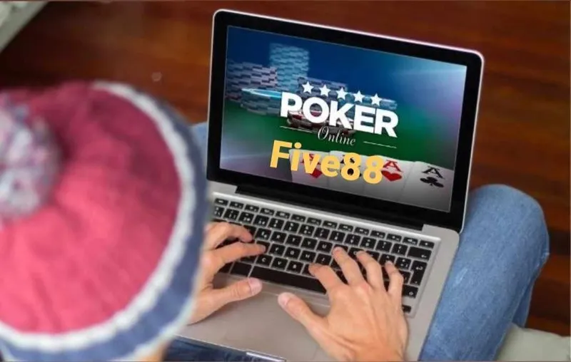 Bắt gọn ông Trùm 9x chơi đánh bài nghìn tỷ giữa rừng